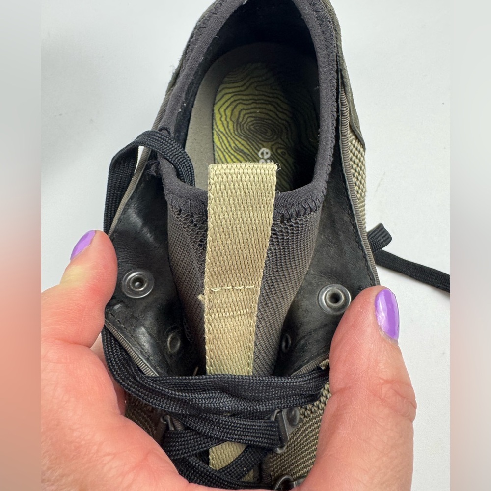 Women’s LL Bean Vista hiking shoes measures as a 9 - Picture 5 of 6